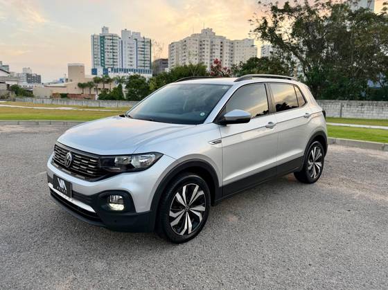 VOLKSWAGEN T-CROSS 1.0 200 TSI TOTAL FLEX COMFORTLINE AUTOMÁTICO